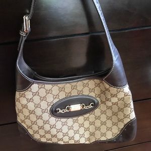 100% AUTHENTIC Gucci Bag....